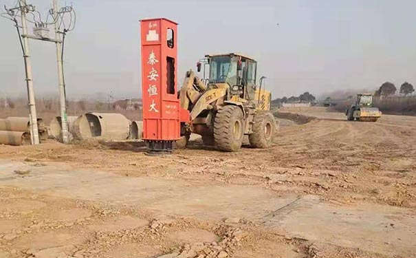 液壓夯實(shí)機(jī) 液壓夯實(shí)機(jī)