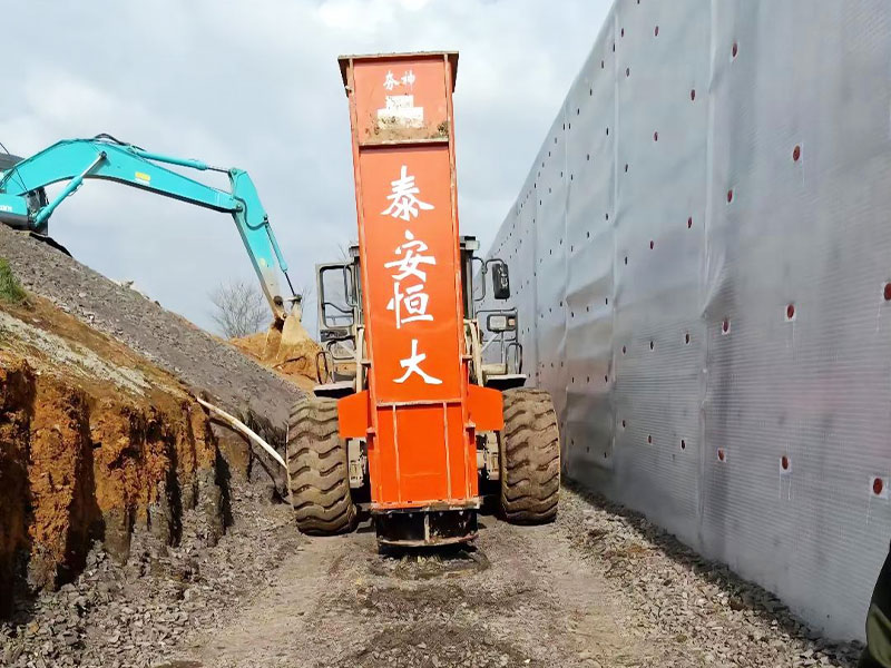 液壓沖擊夯實(shí)機(jī) 液壓沖擊夯實(shí)機(jī)